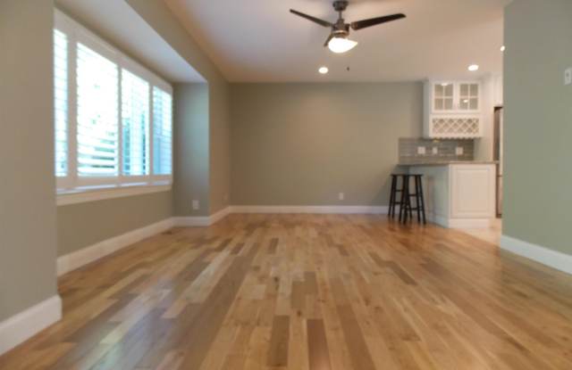 1105 Askham Drive Gallery 3