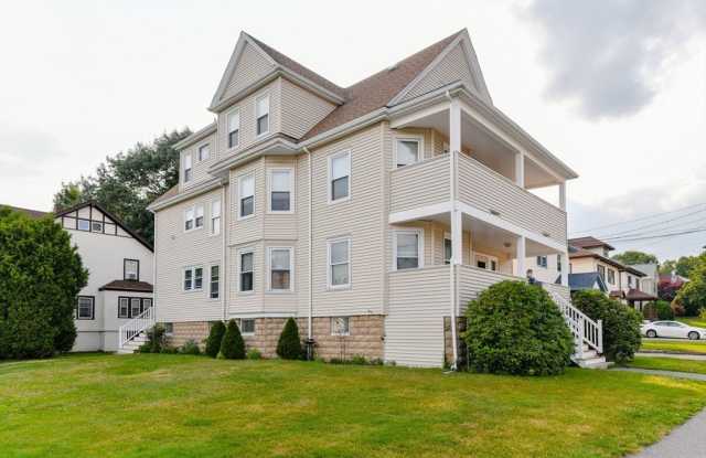 20 Hoyle St - 20 Hoyle Street, Norwood, MA 02062
