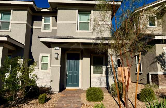 3 BED 2.5 BATH 2 CAR GARAGE MODERN TOWNHOME W/ PRIVATE YARD LOCATED IN THE MASTER PLANNED COMMUNITY OF CADENCE. photos photos