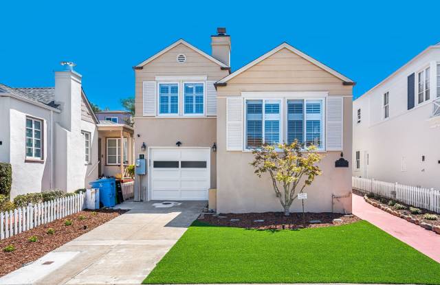 LAKESIDE HOUSE FOR RENT - $5,400 photos photos