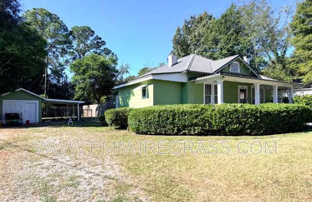 550 East Eufaula Street Gallery 4