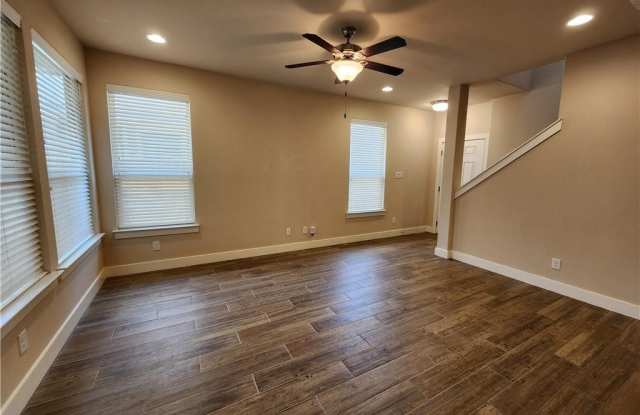 717 Milestone Park Gallery 4