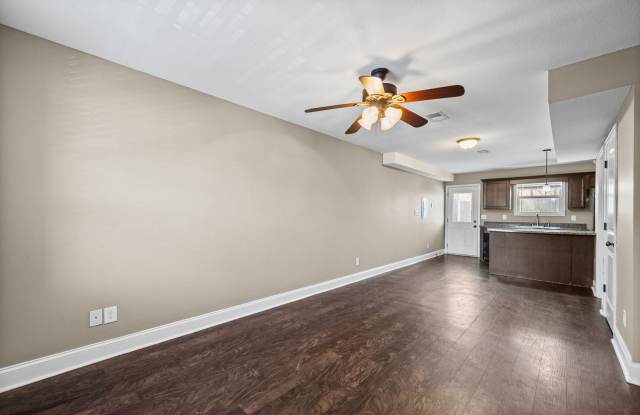 Pet Friendly Two Bedroom! Gallery 4