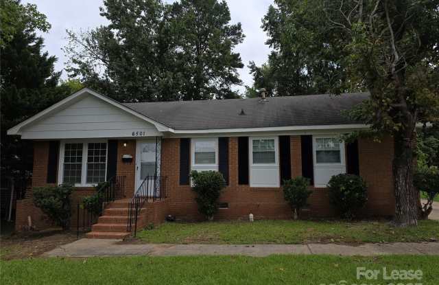 6501 Barrington Drive - 6501 Barrington Drive, Charlotte, NC 28215