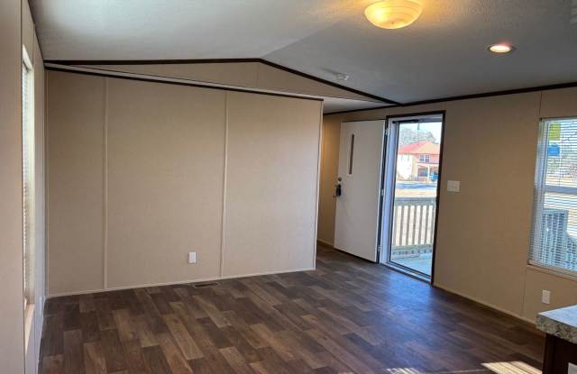 NEW 3 BED 2 BATH MOBILE HOME! Gallery 3