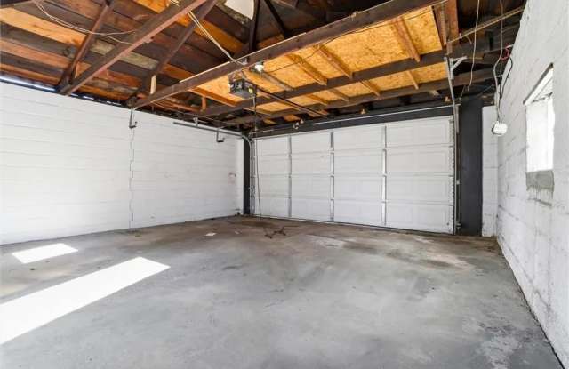 1405 Maple Street Gallery 4