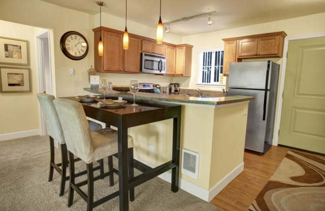 Regency Woods Apartment Homes photos photos