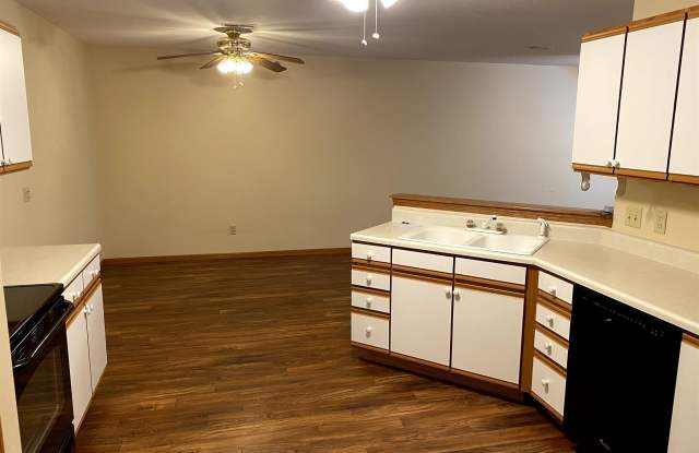 3804 CREEK HILL Drive Gallery 3