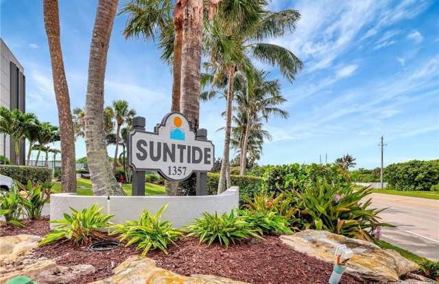 NEW RENOVATED SUNTIDE A BEACH CONDO photos photos
