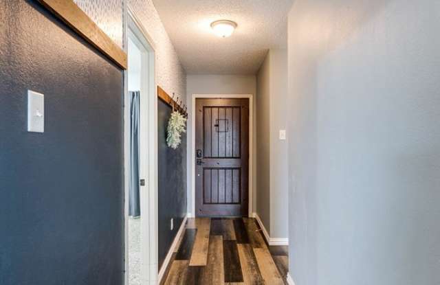 1221 Elmo Lane Gallery 2