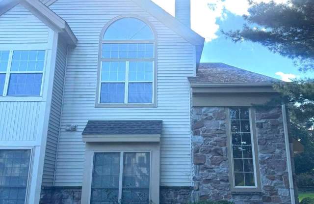 1602 FOXMEADOW Circle Gallery 1