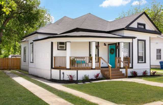 Historical Victorian Farmhouse minutes from Downtown, Lavaca,  Southtown photos photos