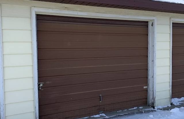 717 /715 14th St N Fargo - 4 photos photos