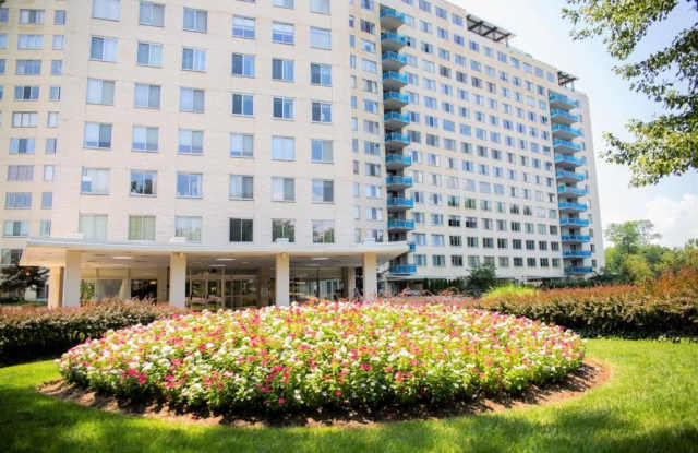 10500 ROCKVILLE PIKE #1120 photos photos
