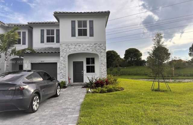 4616 NW 120th Way photos photos