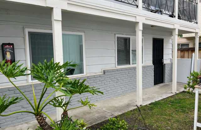 3235-3239 Collier Avenue photos photos