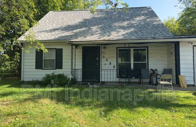 3755 N Wittfield St photos photos