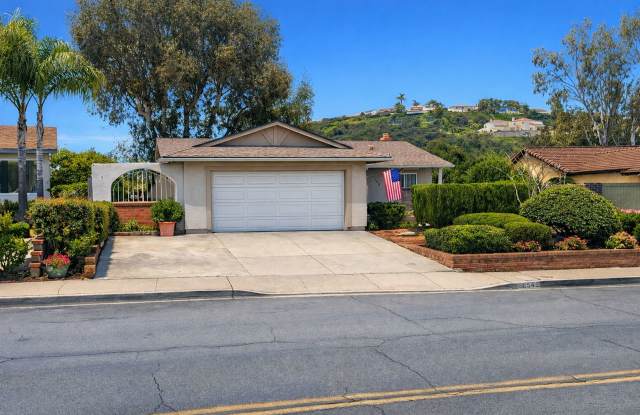 Beautiful Single-Story Home in the Desirable San Carlos Neighborhood photos photos Beautiful Single-Story Home in the Desirable San Carlos Neighborhood photos photos