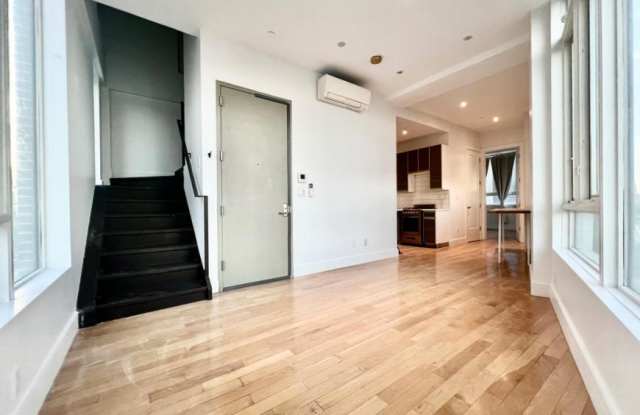 195 Greenpoint Avenue Gallery 4