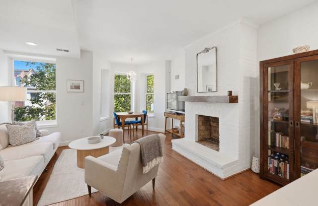 U St Condo | 2 Bed | 1.5 Bath | 975 Sf | Offsite Underground Parking Garage Available for Rent photos photos