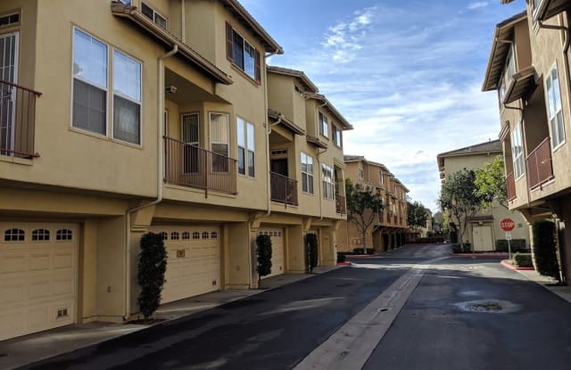 347 W. Summerfield Cir - 347 West Summerfield Circle, Anaheim, CA 92802