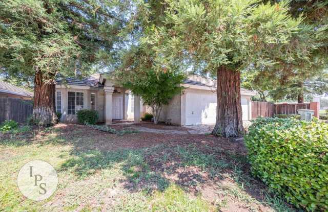 Fresno NorthEast Home, 3BR/2BA, Built 1989 – Across the street from Maple Creek Elementary! photos photos