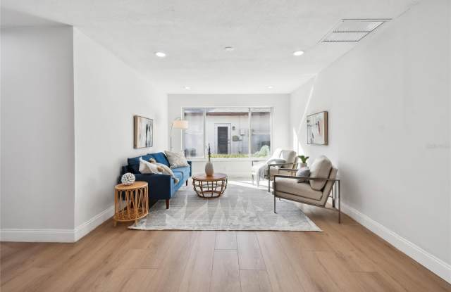 1639 SUMMIT Way Gallery 4