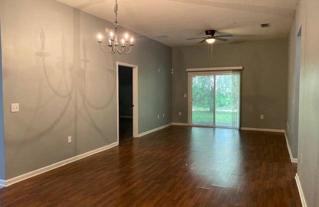 7035 DEER LODGE CIR - 7035 Deerlodge Circle, Jacksonville, FL 32256