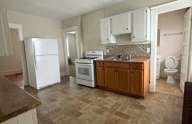 353 Division St, Amsterdam, NY 12010 photos photos