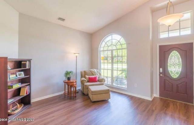 443 Cobblewood Drive Gallery 2