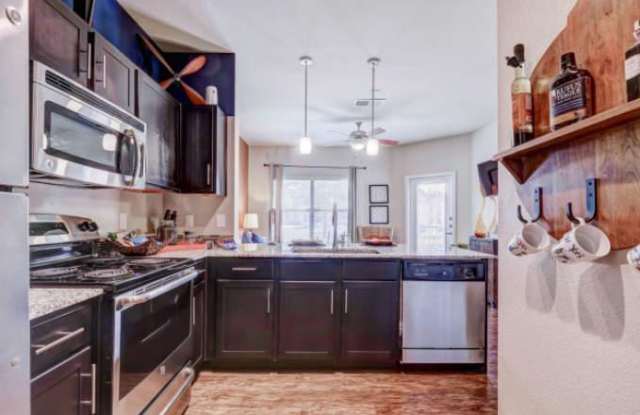 14843 Huebner Rd Gallery 3