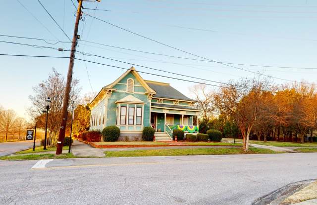648 Clayton Street Gallery 2