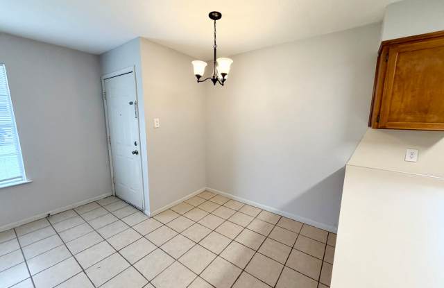 Move-In Special $500 Off 1st Month's Rent | 2BR Duplex | Private Yard | Pets Welcome Gallery 3