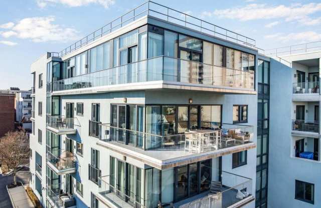 510 Monroe Avenue Gallery 1