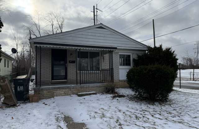 611 Montana Ave photos photos