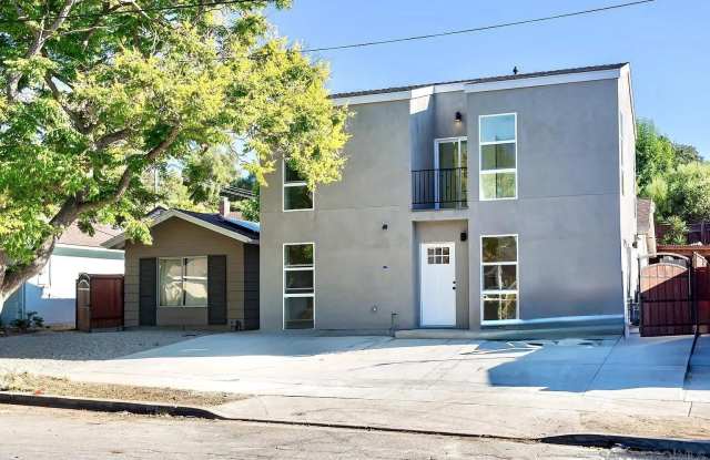 5721 Campanile Way photos photos