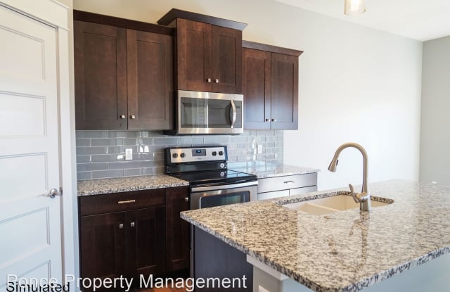 7821 Hayek Drive - 7821 Hayek Drive, Lincoln, NE 68516