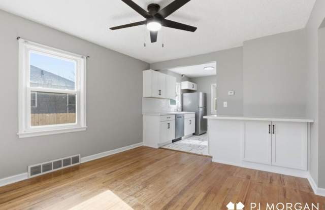 Charming 2 Bedroom Home located in Midtown! Gallery 3