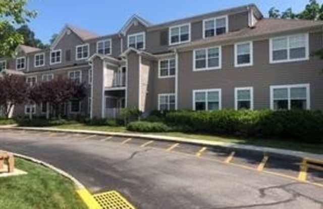 200 Woodcrest Lane unit: 211 photos photos