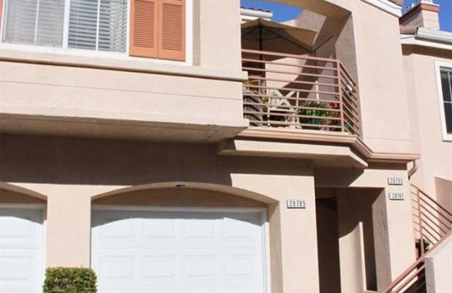28795 El Adolfo Gallery 3