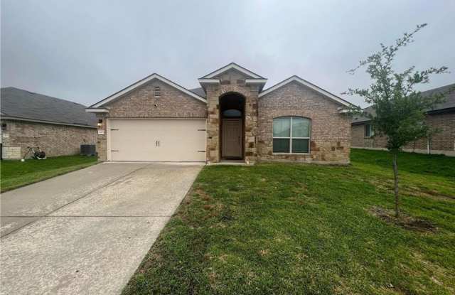 Lovely 3 bed 2 bath coming soon! photos photos