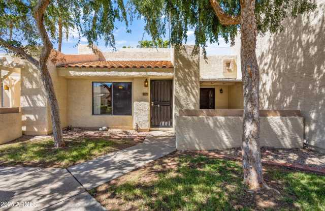 719 E LOLA Drive Gallery 2