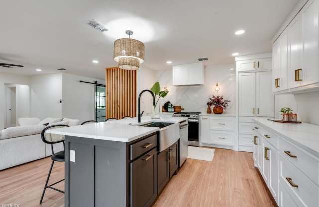 3271 Whitehall Drive Gallery 3