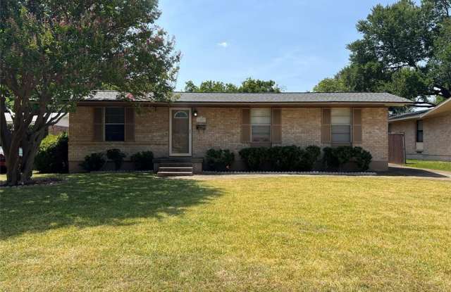 1201 Wisteria Way - 1201 Wisteria Way, Richardson, TX 75080