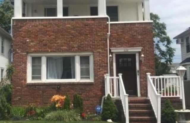 523 W Beech Street photos photos