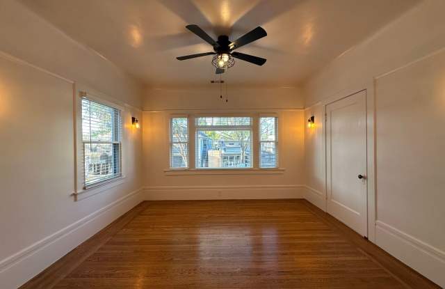 J Street (2221, 2223) photos photos