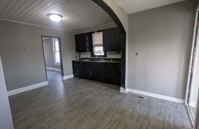 2 Bedroom 1 Bath Rental Parsons Kansas photos photos