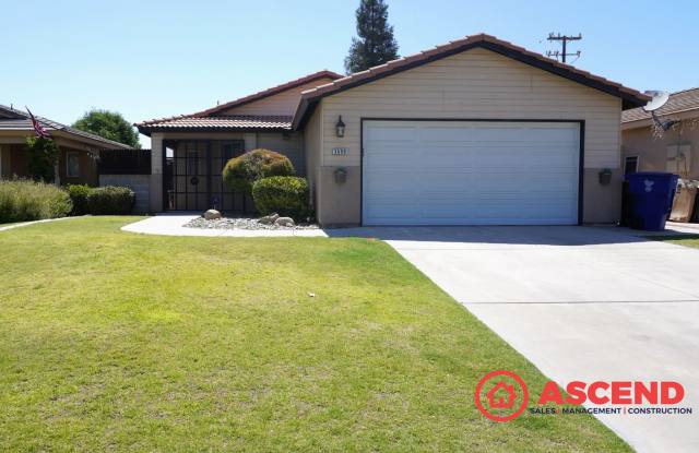 Gorgeous home located in the Northeast! - 3609 Villa Lante Street, Bakersfield, CA 93308