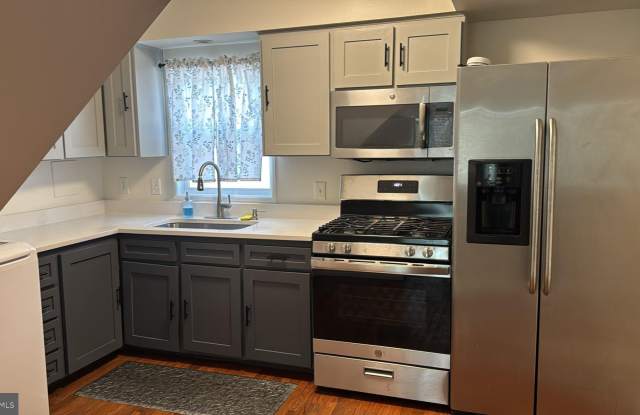 104 TRAVIS Street - 104 Travis Street, Manassas Park, VA 20111