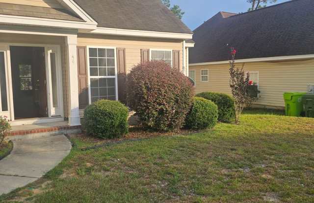 Spacious 5 Bedroom Beauty in NE Columbia – Modern Updates & Ideal Location! Gallery 3